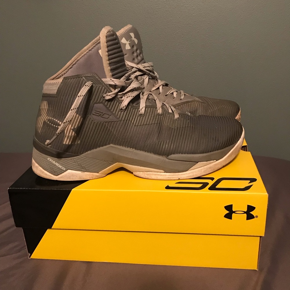 Curry 2 Gray